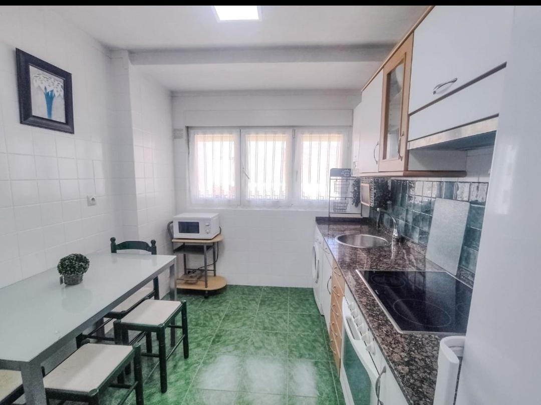 Apartamento Centrico Con Wifi Αβιλές Εξωτερικό φωτογραφία